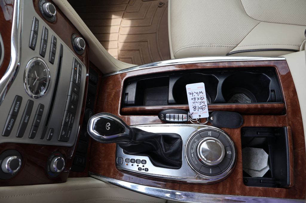 Photo 42 of this INFINITI QX80