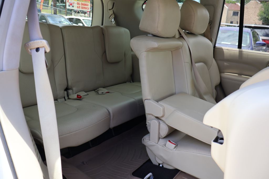 Photo 50 of this INFINITI QX80