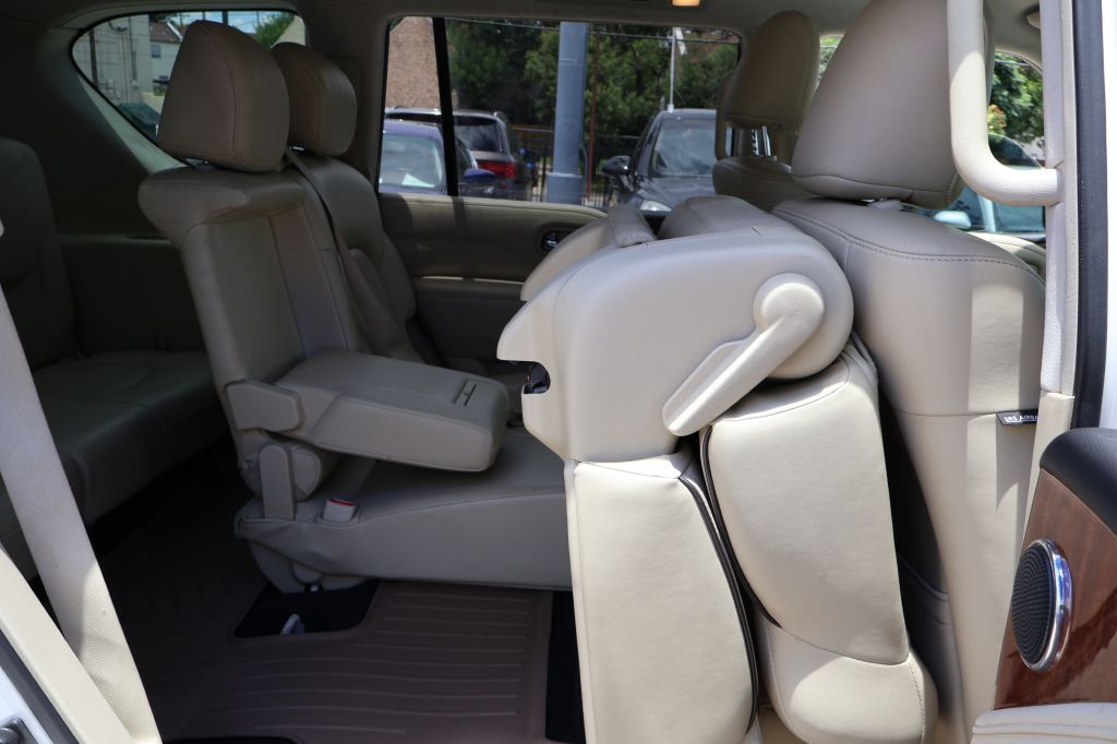 Photo 51 of this INFINITI QX80