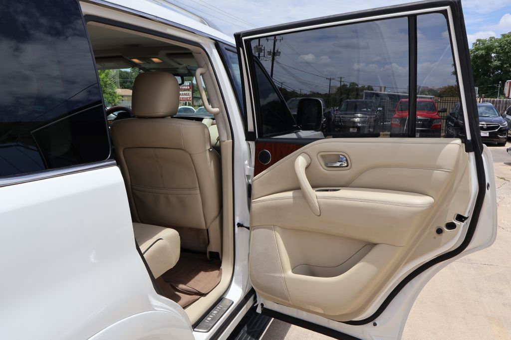 Photo 53 of this INFINITI QX80