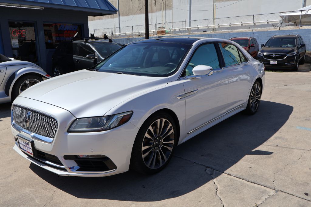 Photo 3 of this LINCOLN CONTINENTAL