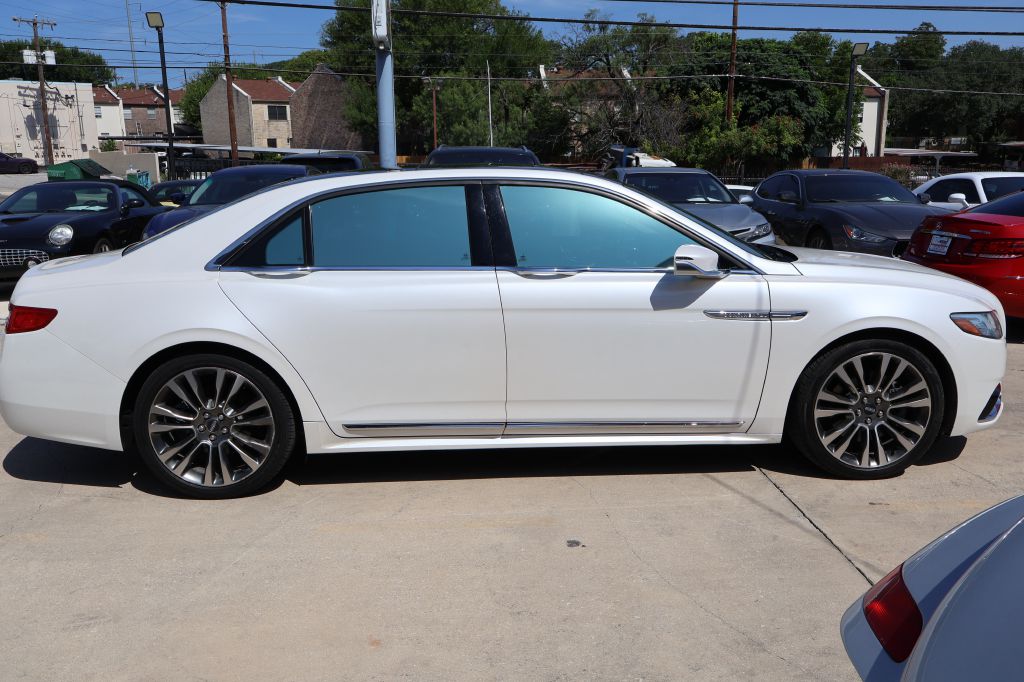 Photo 8 of this LINCOLN CONTINENTAL