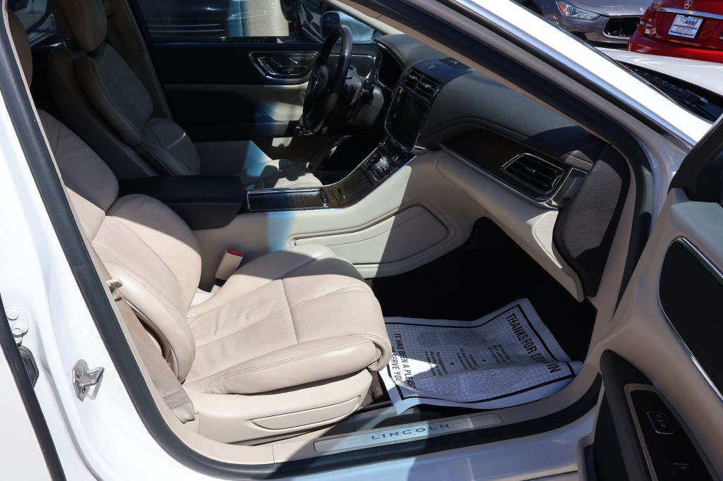 Photo 17 of this LINCOLN CONTINENTAL