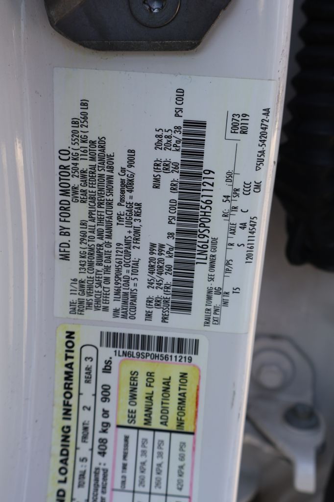 Photo 22 of this LINCOLN CONTINENTAL