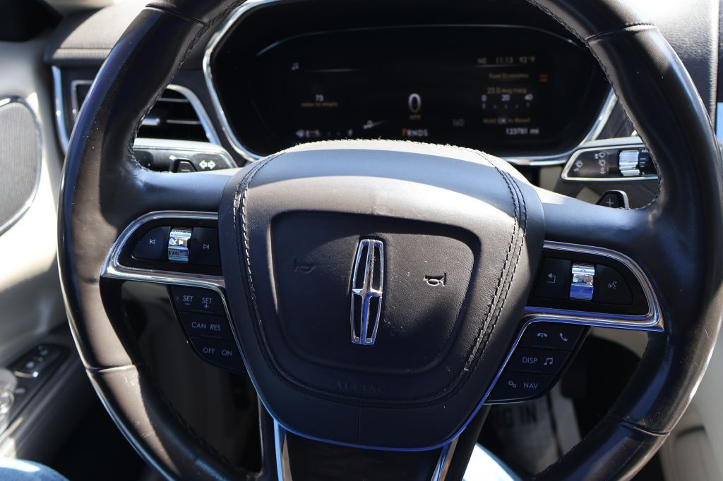 Photo 25 of this LINCOLN CONTINENTAL