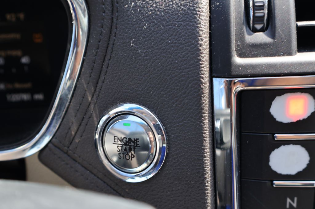 Photo 32 of this LINCOLN CONTINENTAL