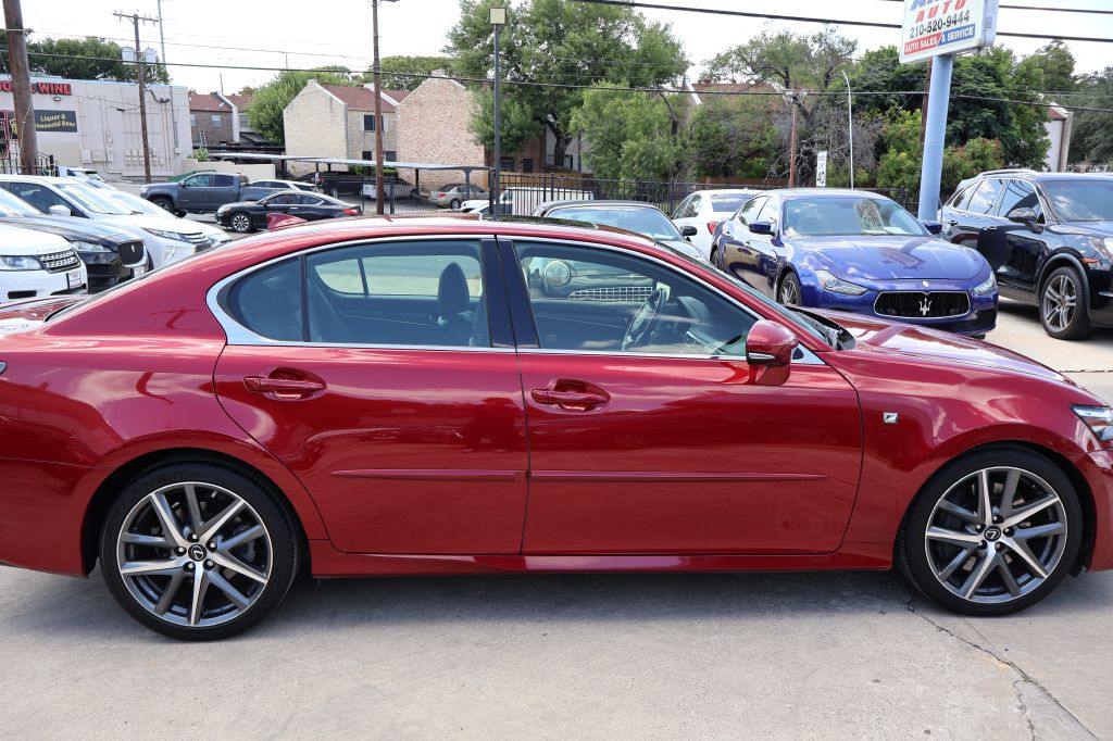 Photo 8 of this LEXUS GS
