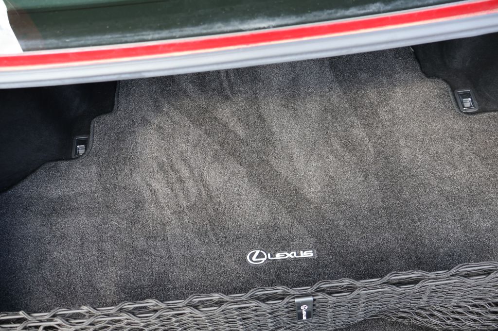 Photo 12 of this LEXUS GS