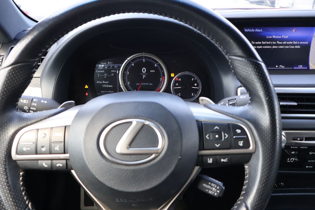 Photo 24 of this LEXUS GS