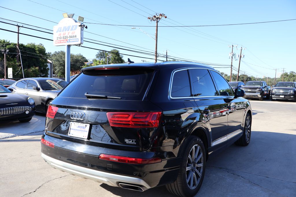 Photo 8 of this AUDI Q7