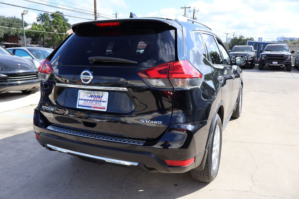 Photo 7 of this NISSAN ROGUE
