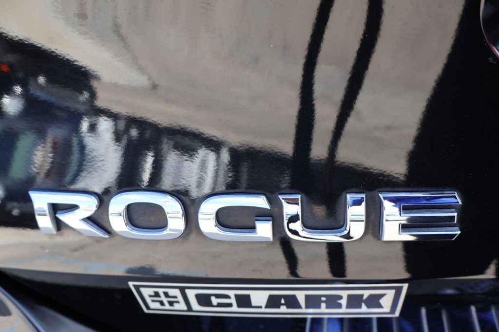 Photo 13 of this NISSAN ROGUE