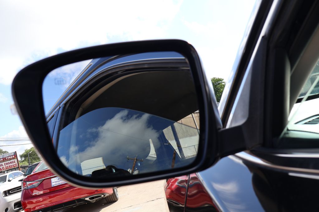 Photo 16 of this NISSAN ROGUE