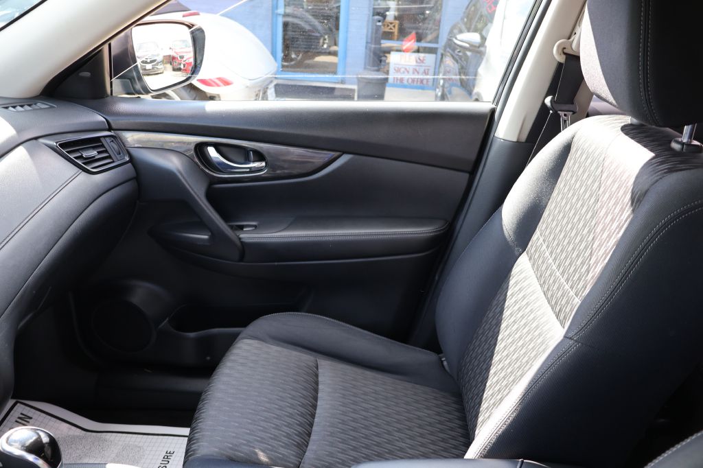 Photo 41 of this NISSAN ROGUE
