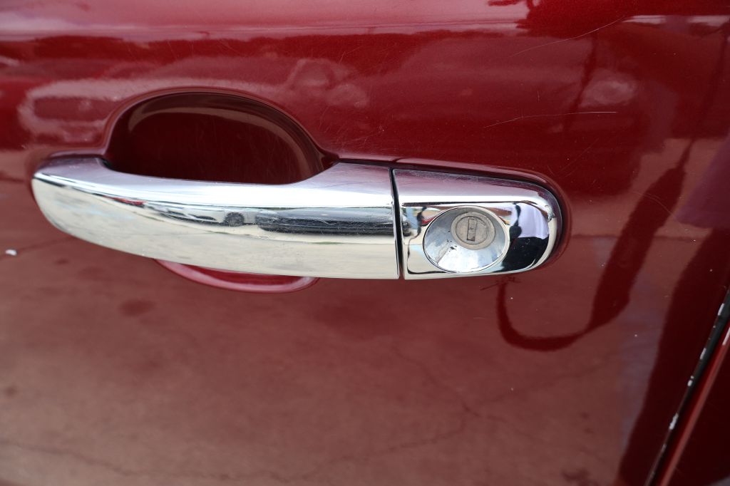 Photo 17 of this BUICK ENCLAVE