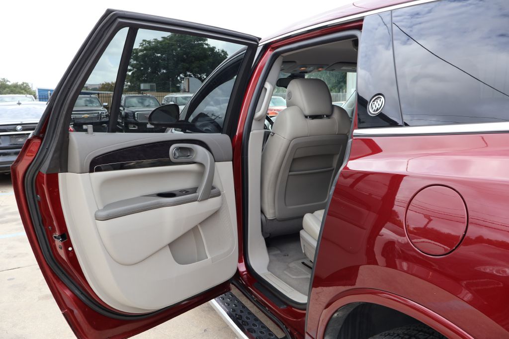 Photo 29 of this BUICK ENCLAVE