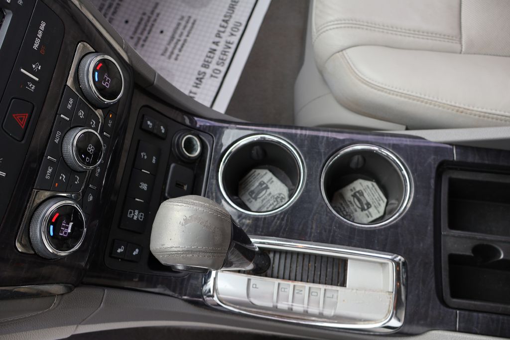 Photo 38 of this BUICK ENCLAVE