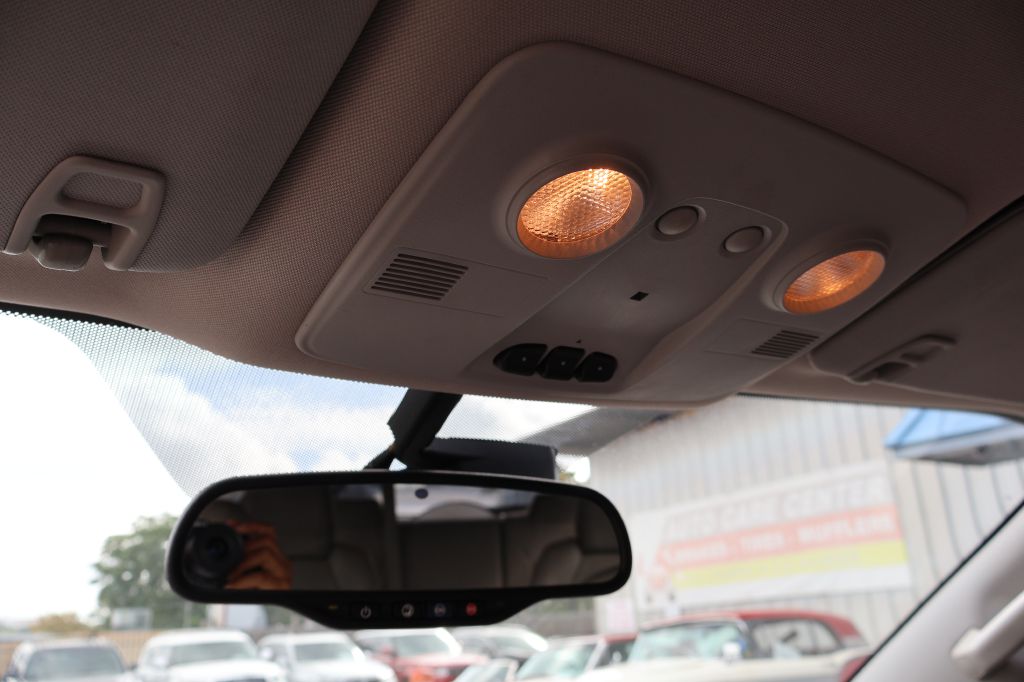 Photo 41 of this BUICK ENCLAVE