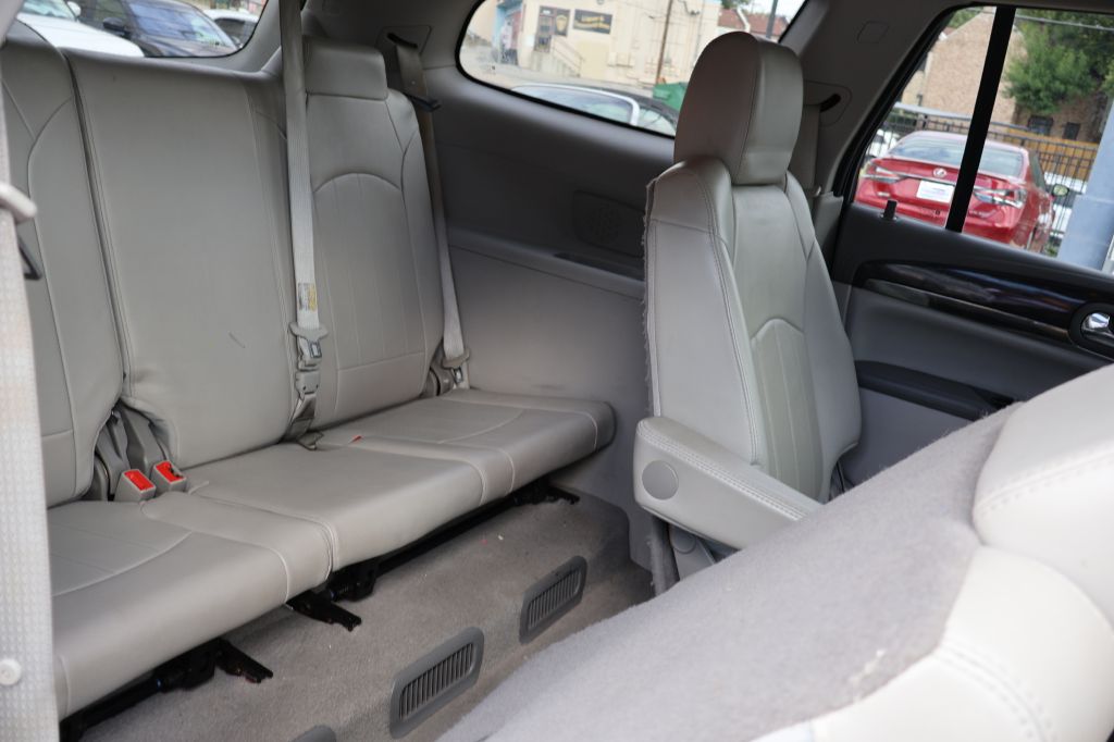 Photo 48 of this BUICK ENCLAVE
