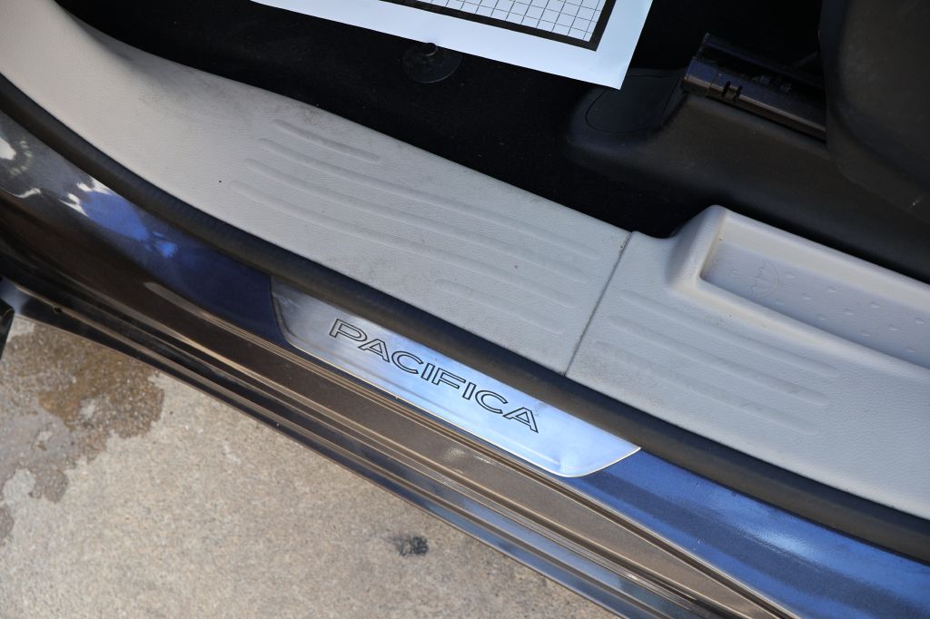 Photo 20 of this CHRYSLER PACIFICA