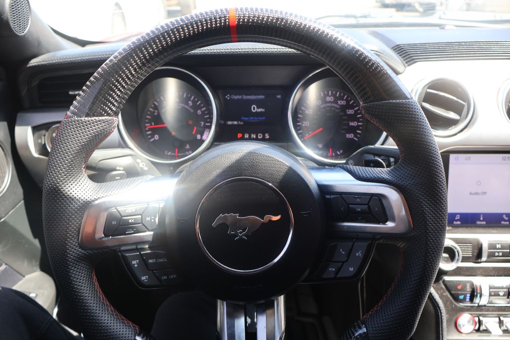 Photo 18 of this FORD MUSTANG