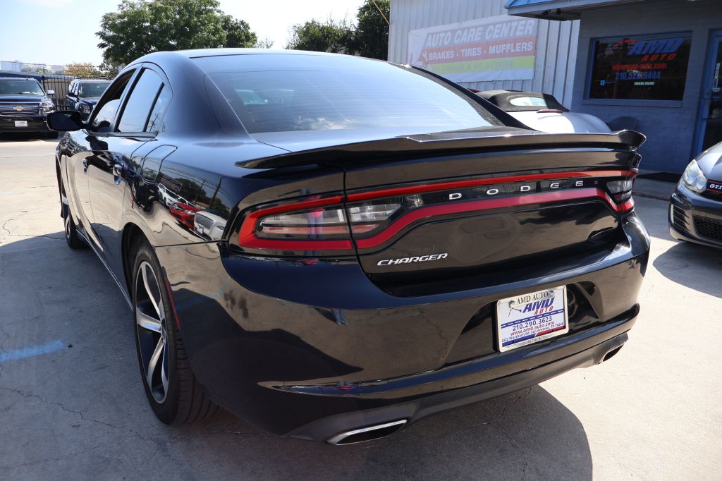 Photo 5 of this DODGE CHARGER
