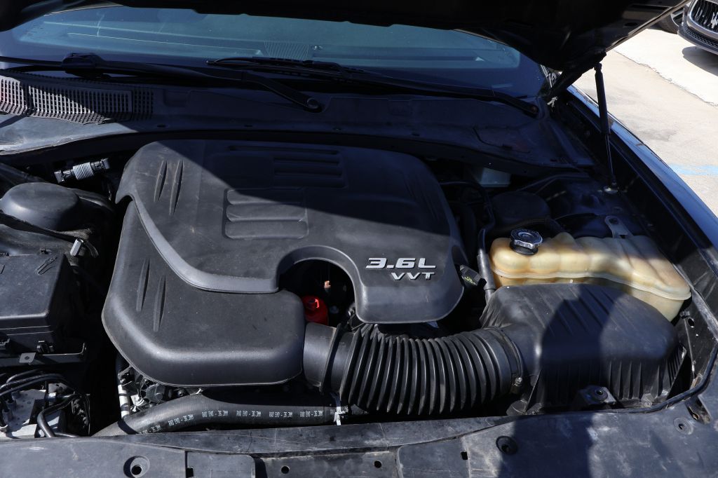 Photo 13 of this DODGE CHARGER