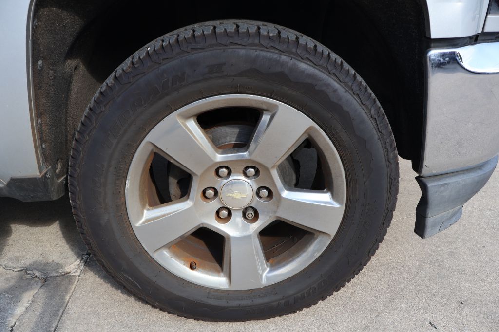 Photo 9 of this CHEVROLET SILVERADO 1500