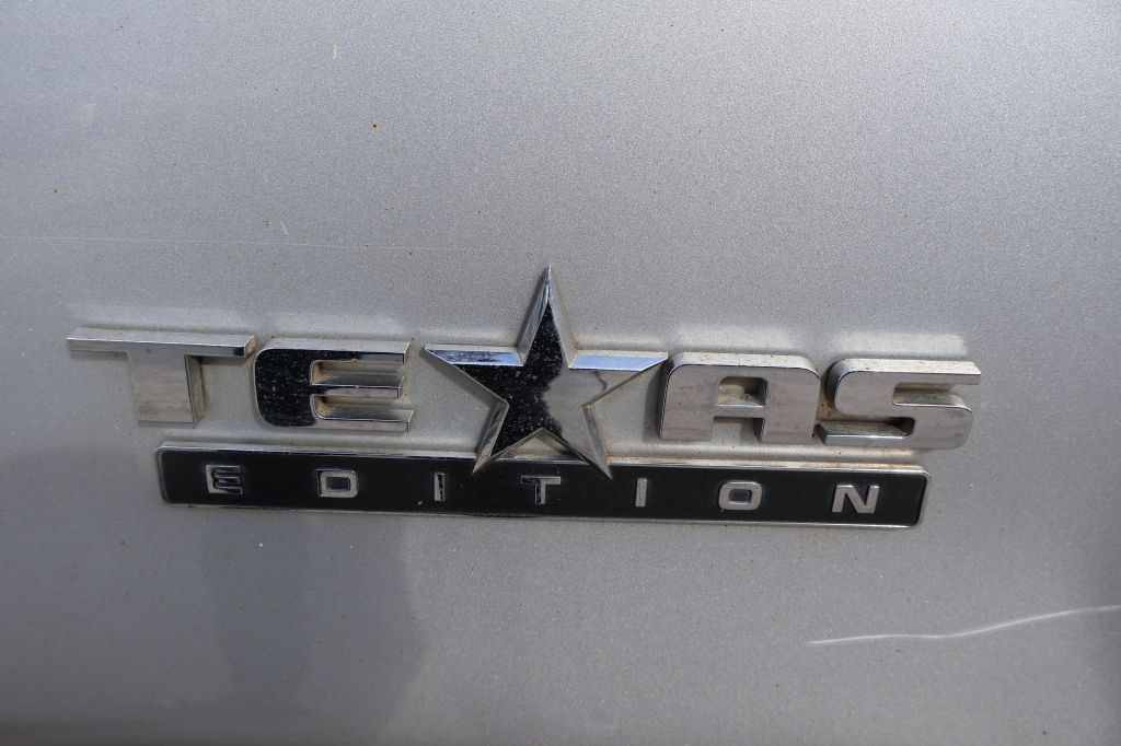 Photo 10 of this CHEVROLET SILVERADO 1500