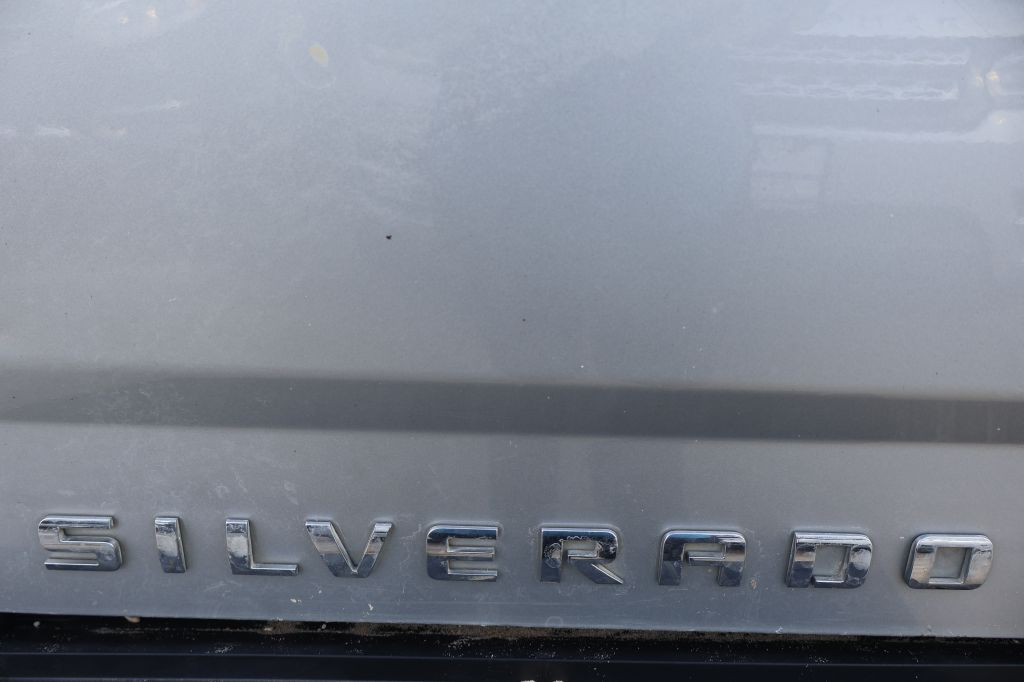 Photo 12 of this CHEVROLET SILVERADO 1500