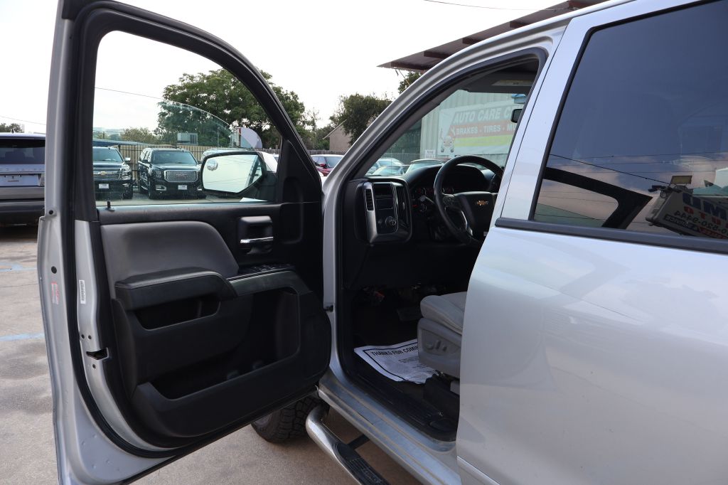 Photo 17 of this CHEVROLET SILVERADO 1500