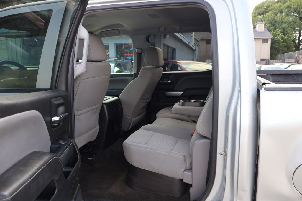 Photo 20 of this CHEVROLET SILVERADO 1500