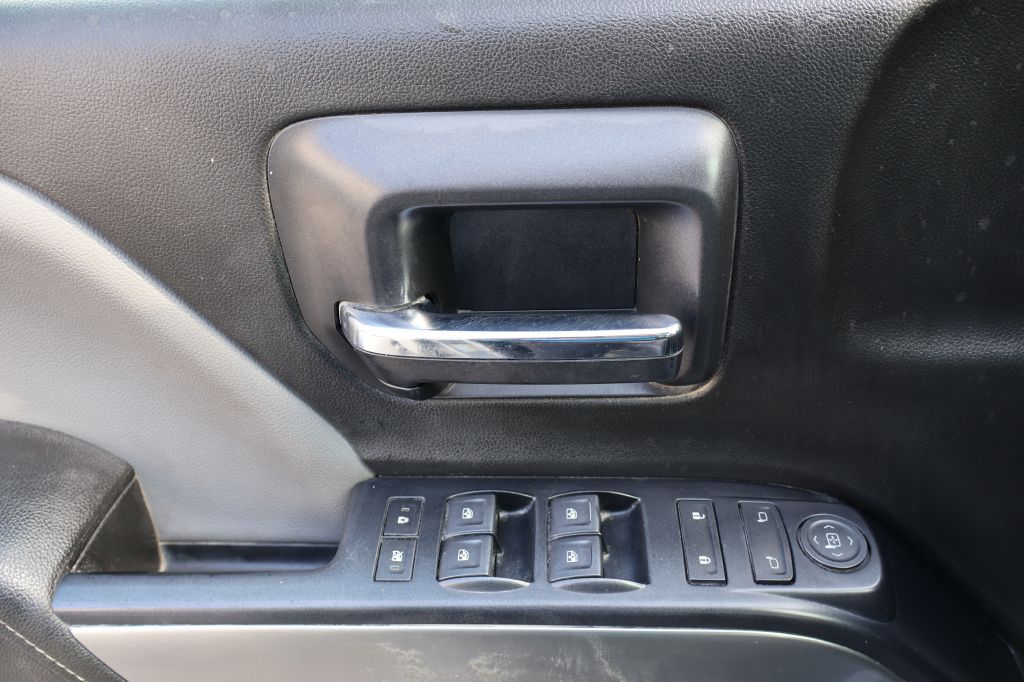 Photo 26 of this CHEVROLET SILVERADO 1500