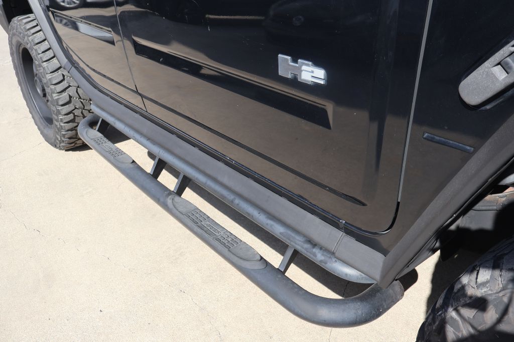 Photo 10 of this HUMMER H2