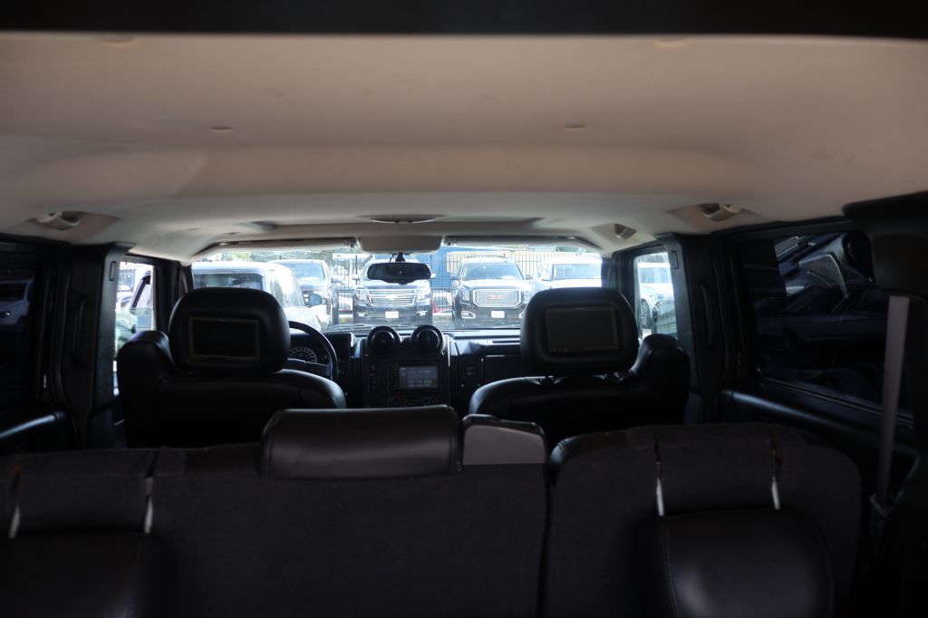 Photo 18 of this HUMMER H2