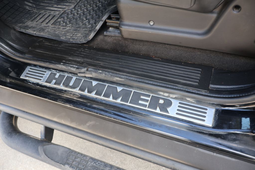Photo 22 of this HUMMER H2