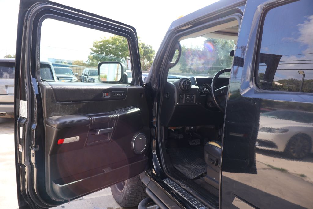 Photo 23 of this HUMMER H2