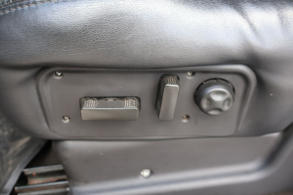 Photo 35 of this HUMMER H2