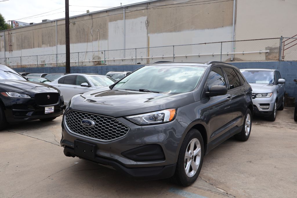 Photo 3 of this FORD EDGE