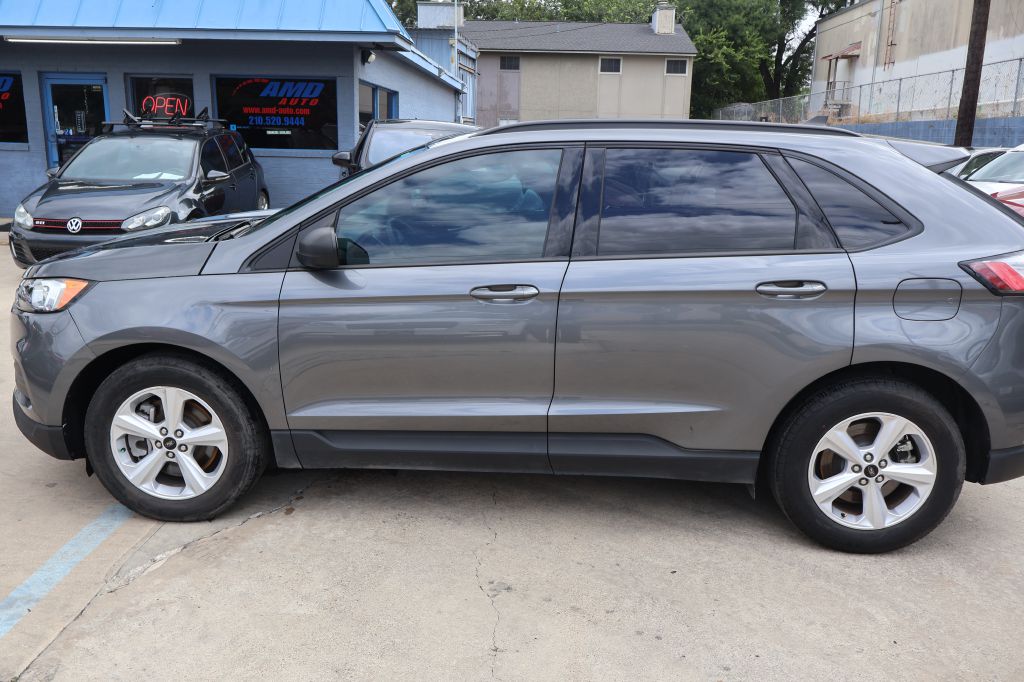 Photo 4 of this FORD EDGE