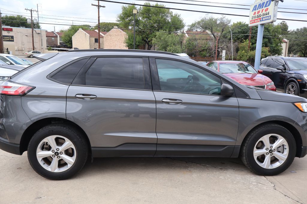 Photo 8 of this FORD EDGE