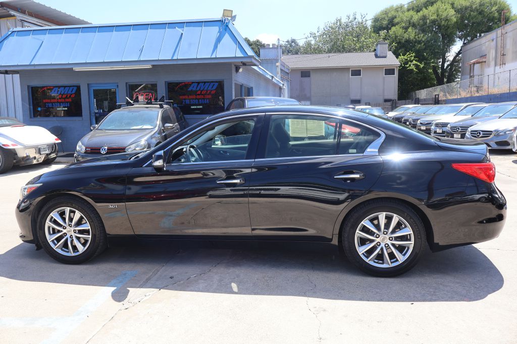 Photo 4 of this INFINITI Q50