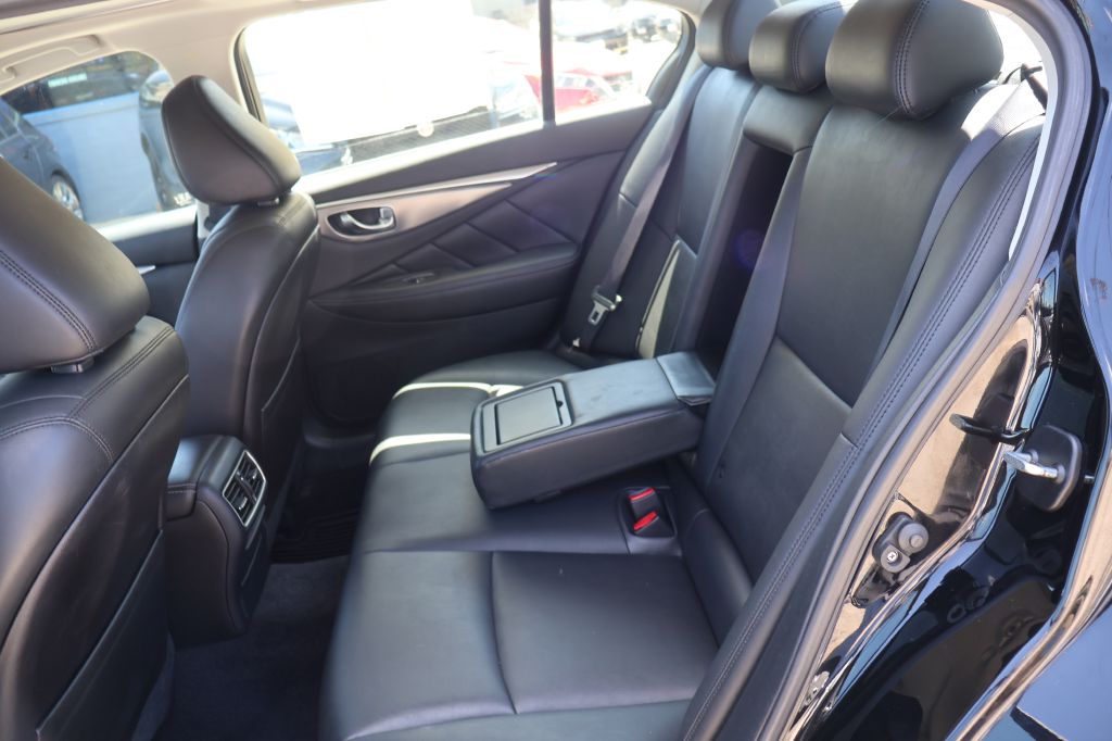 Photo 24 of this INFINITI Q50