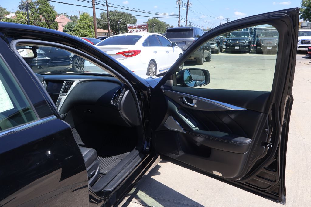 Photo 49 of this INFINITI Q50