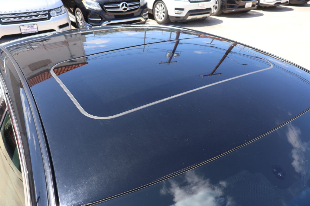 Photo 50 of this INFINITI Q50