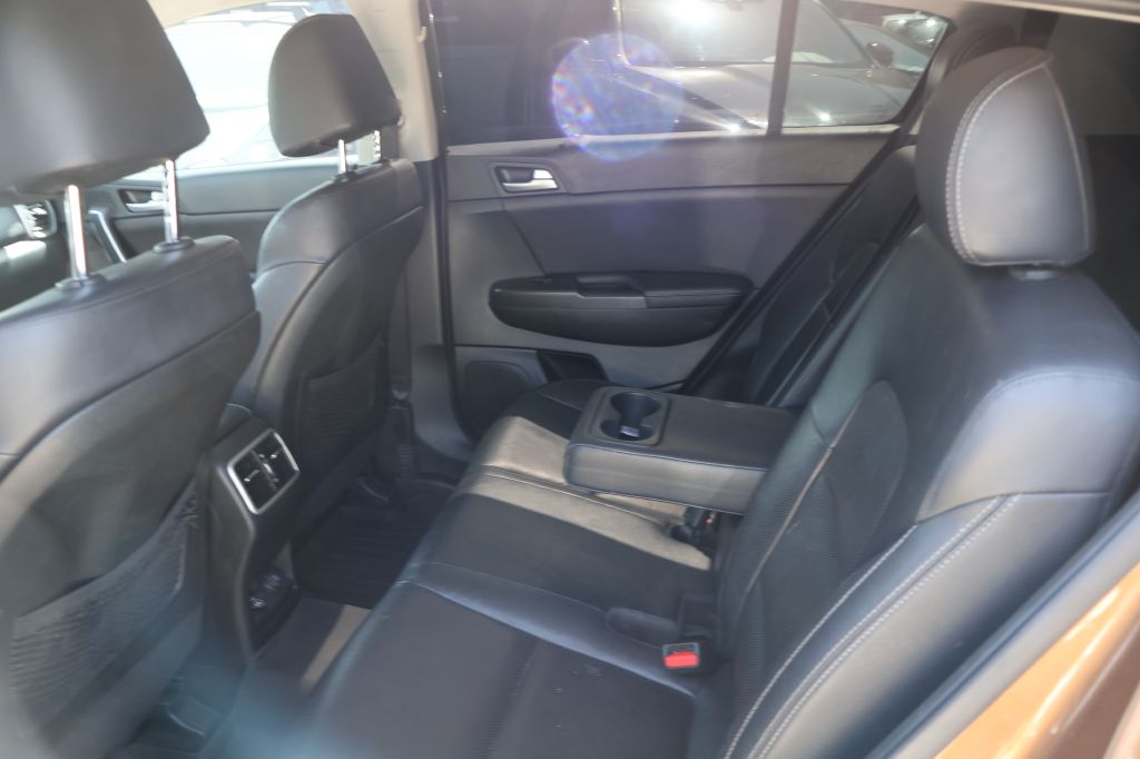 Photo 17 of this KIA SPORTAGE