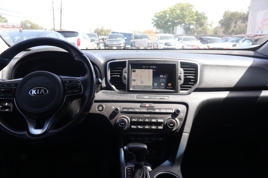 Photo 29 of this KIA SPORTAGE