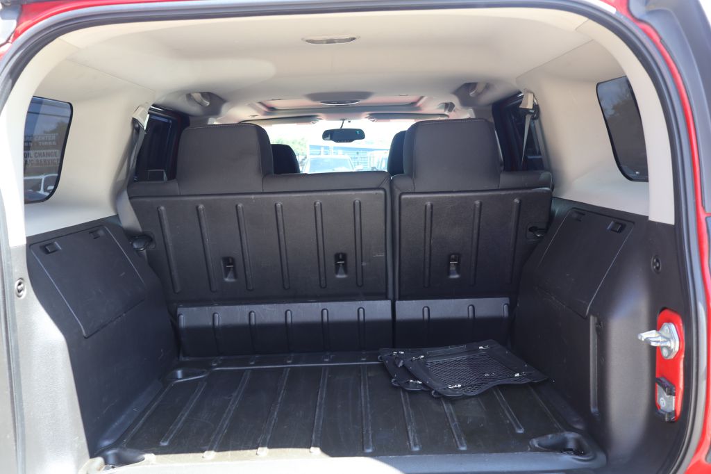 Photo 17 of this HUMMER H3