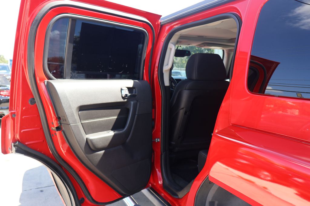 Photo 21 of this HUMMER H3