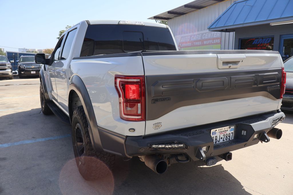 Photo 5 of this FORD F150